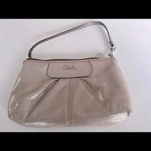 Beautiful Coach Purse Shimmery Beige in Exc Condition
